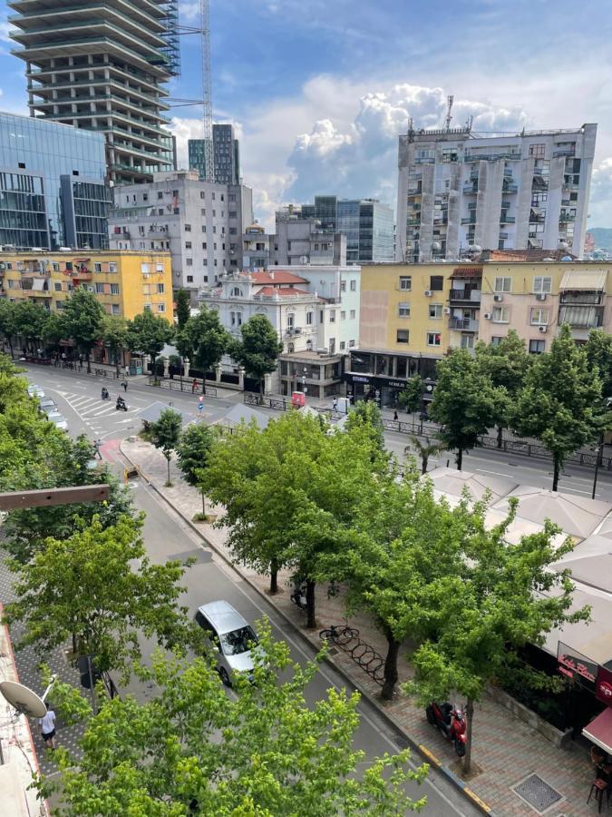 City Center Apartment Kafe Flora Tirana Zewnętrze zdjęcie