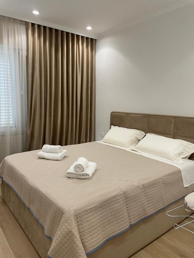 City Center Apartment Kafe Flora Tirana Zewnętrze zdjęcie